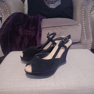 Dunes Black Suede Wedge